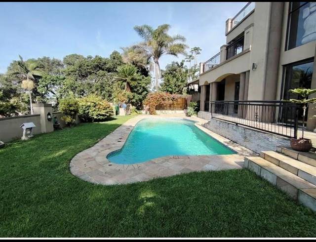 5 BEDROOM HOUSE FOR SALE IN UMHLANGA CENTRAL